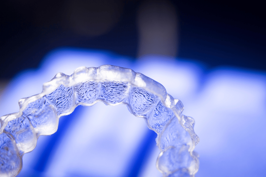 Invisible teeth straightening aligners