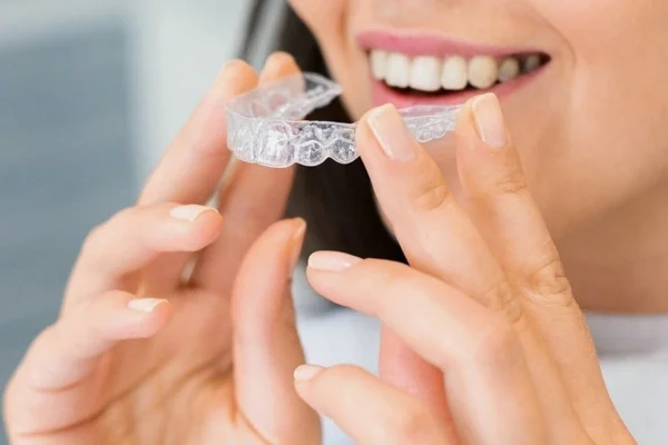 Straight teeth with clear aligners