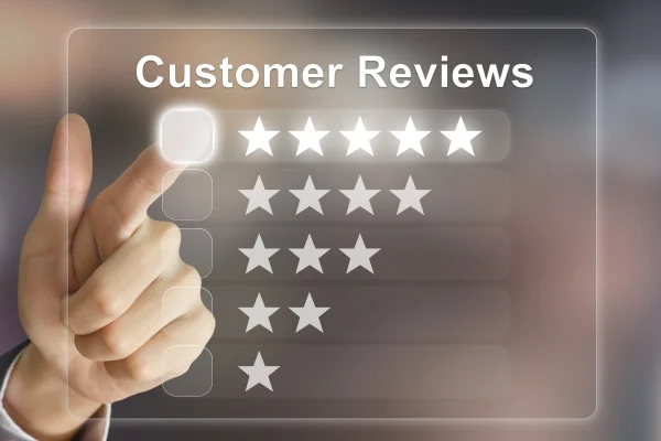 Customer ratings on a virtual screen